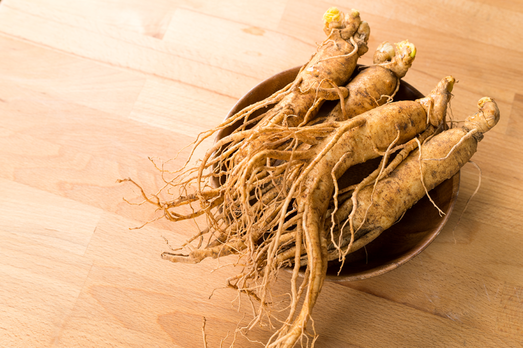 Raw korean ginseng root